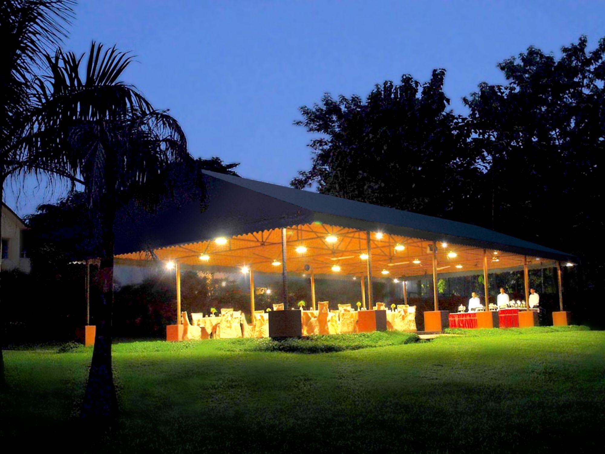 Sinclairs Retreat Dooars, Chalsa Hotel Buitenkant foto